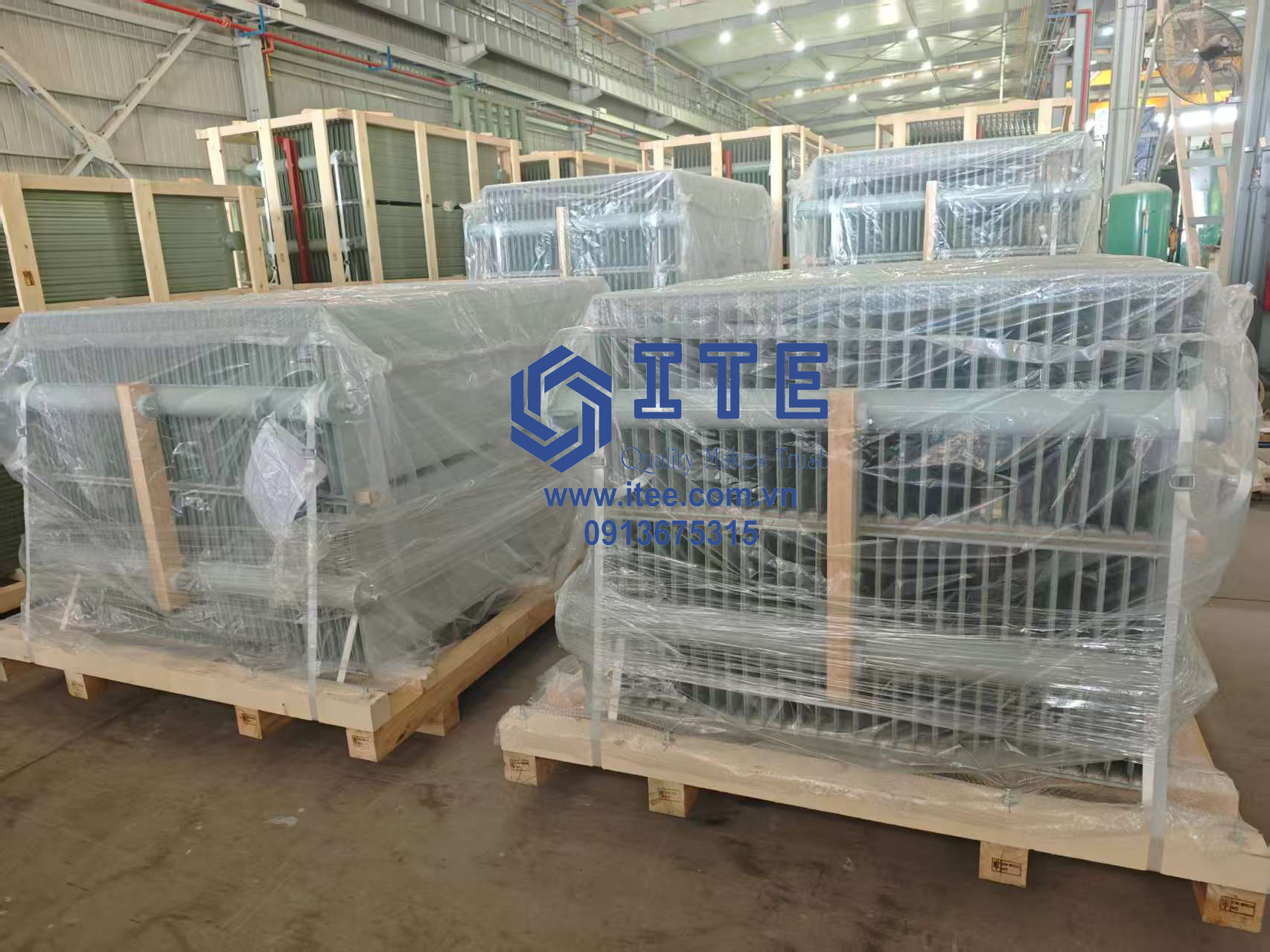 Cánh tản nhiệt máy biến áp đến 500kV, loại mạ kẽm nhúng nóng + sơn tĩnh điện Cánh tản nhiệt máy biến áp đến 500kV, loại mạ kẽm nhúng nóng + sơn tĩnh điện