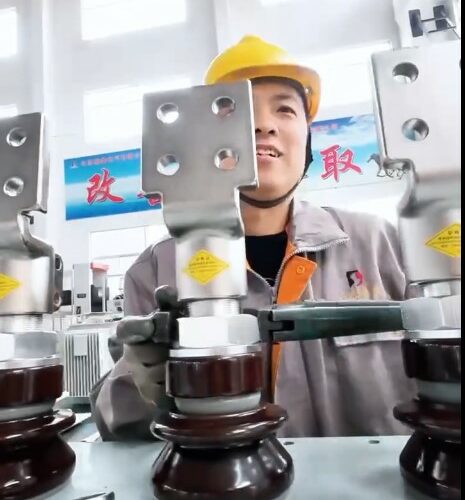 Sứ xuyên cho máy biến áp 22kV, 35kV
