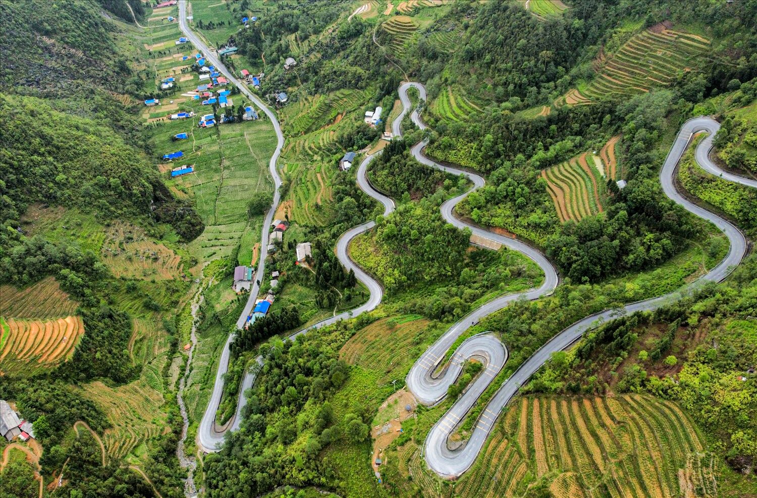 Cầu chì HRC trung thế đến 40.5kV Cầu chì HRC trung thế đến 40.5kV